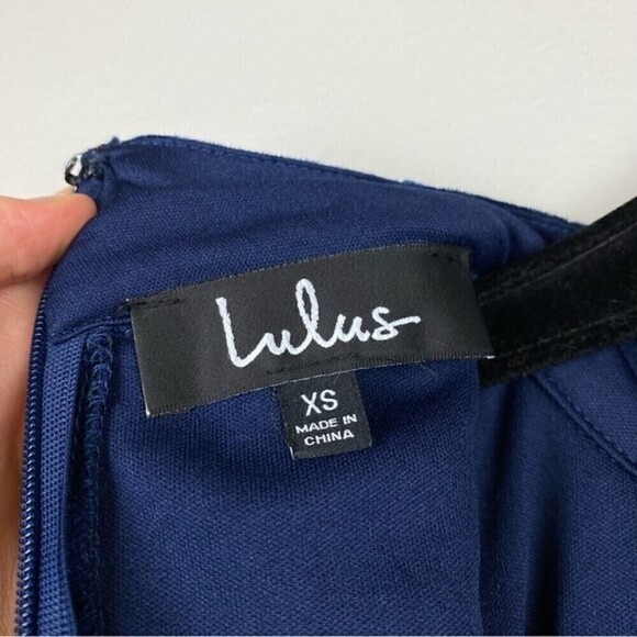 Lulu's A Little Crush Navy Blue Velvet Cold-Shoulder Bodycon Dress Size XS - Picture 10 of 12
